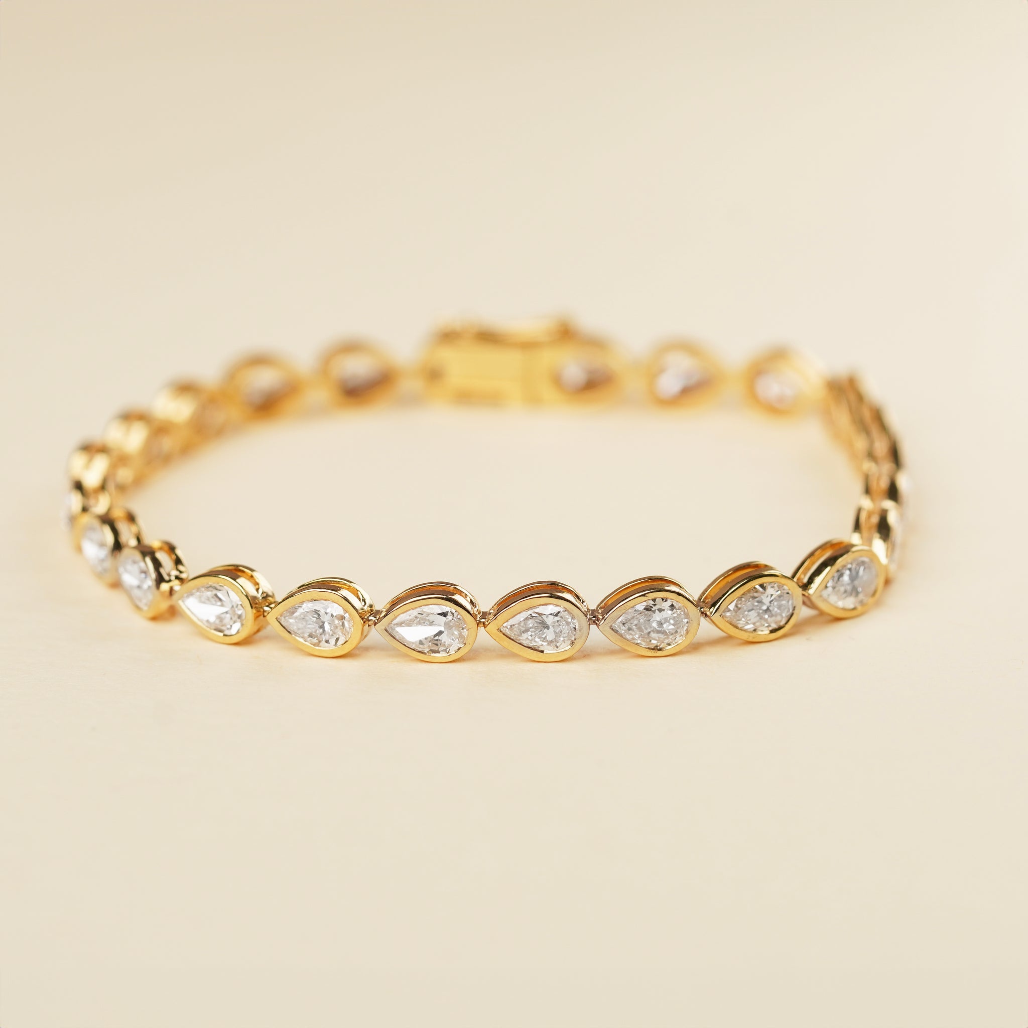 Pear Bezel Tennis Bracelet Lab Grown Diamonds.