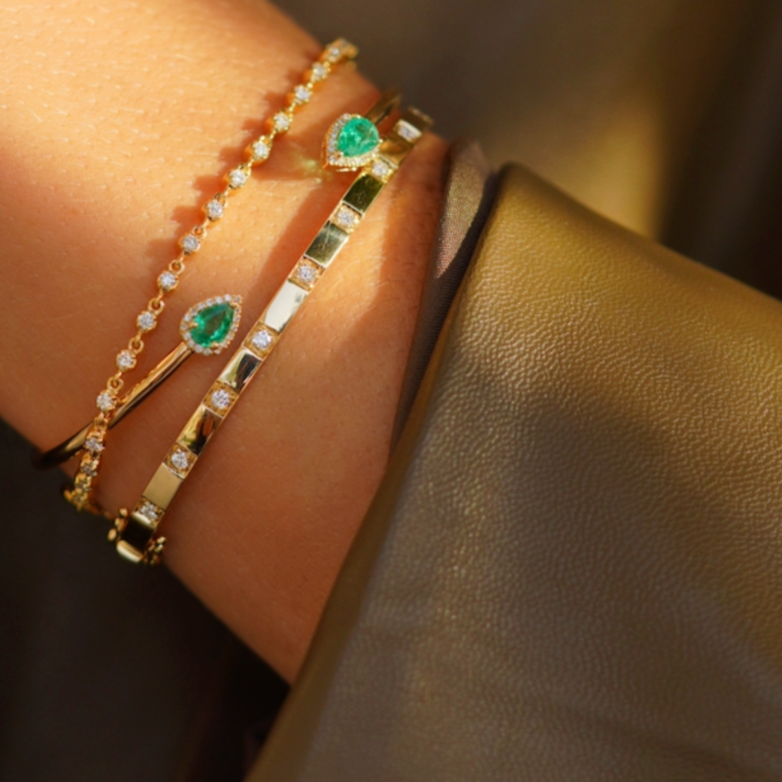 Emerald with diamonds Bangle